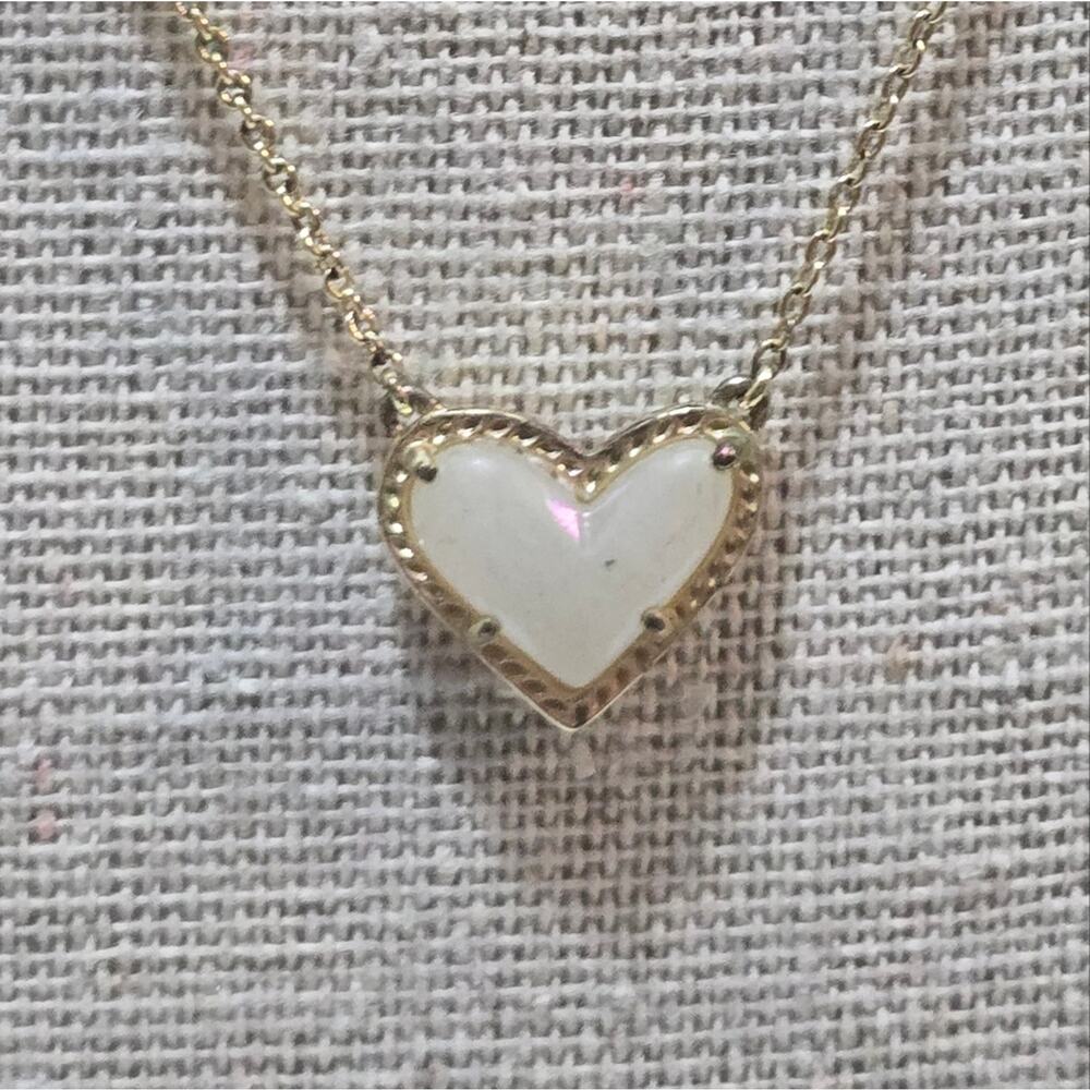 Kendra‎ Scott White Ari Heart Gold Plated Necklace